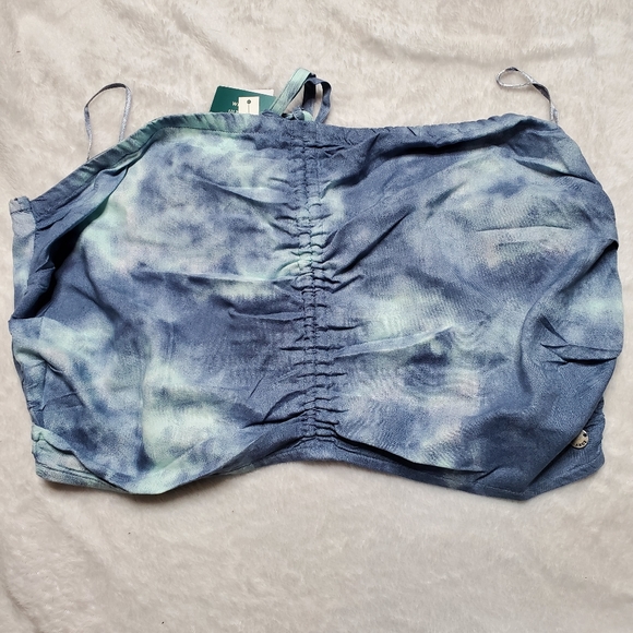 ROXY  Island Hops crop top Tie dye Halter Tank Top Sleeveless Smocked back Sz. L - Picture 10 of 11